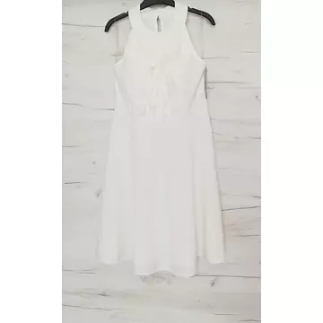 Fodros díszítésű alkalmi ruha - fehér